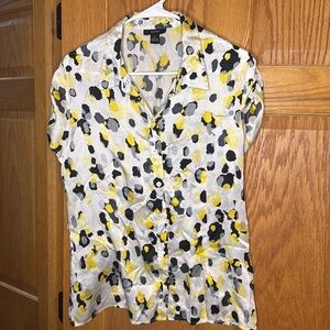 Alfani Abstract Black and Yellow print 100% Silk Short Sleeve Blouse Size 14